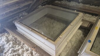 Střešní světlík DEKLIGHT 80x80 - 2