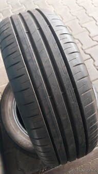 Prodám 2 x letní pneu Goodyear 205/55/17 - 2