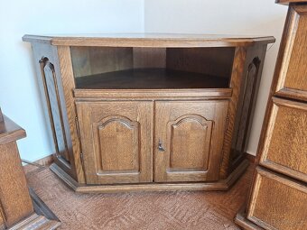 Dřevĕný nábytek - cely set - 2