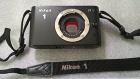Bezzrcadlovka Nikon 1 J1 s příslušenstvím - 2