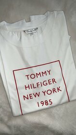 Dámské tričko Tommy Hilfiger - 2