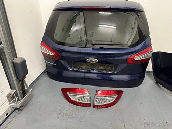 Ford Mondeo mk4 zadní část - 2