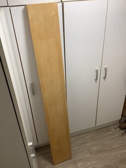 Nástěnná police Ikea v barvě bříza - 2