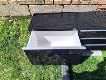 Obývací stěna Ikea černá vysoký lesk - 2