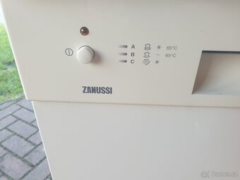 Myčka nádobí zanussi - 2