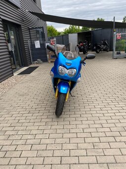 Suzuki GSX 600 F 2002, v TP 25kw - 2