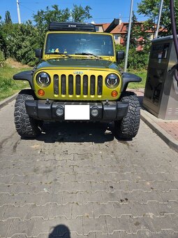 Jeep Wrangler Unlimited - 2