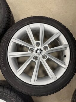 Alu kola Octavia 3 5x112 r17 et 49 7jx17 kola letni 245/45 - 2