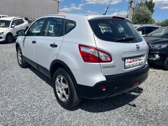NISSAN QASHQAI 2,0 dCi 4x4 1.MAJITEL TAŽNÉ ZAŘÍZENÍ - 2