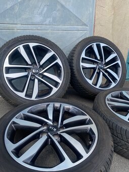 Originál Kia 5x114.3 R19 245/45/19 - 2