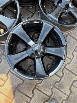 Alu VW 5x112r16 6,5J ET42 černé - 2