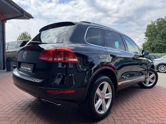 Volkswagen Touareg 3.0TDi Xenony Automat Navi Kamera - 2