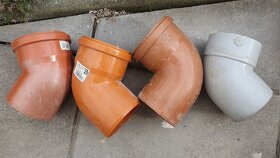 Kanalizační trubky, kolena, odbočky, redukce, atd. - 2