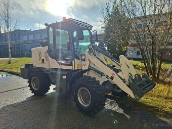 Kolový nakladač TH 922 - 2