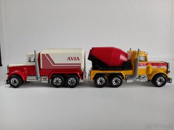 MATCHBOX - 1981 PETERBILT DOMIEŠAVAČ,1981 PETERBILT CISTERNA - 2