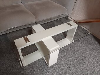 Skleněný konferenční stolek - 2