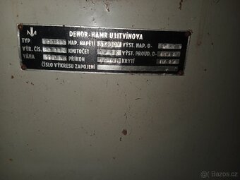 Nabíječka vysokozdvižných vozíků - 2