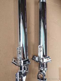 Kluzáky předních teleskopů Kyvačka Panelka - 1 šrouby - 2