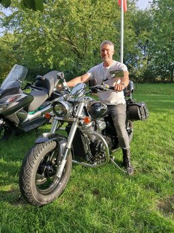 Suzuki Intruder800M - 2