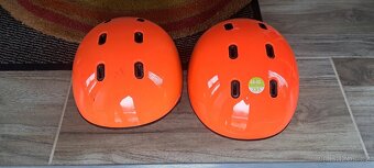 Lyžařská helma a boby - 2