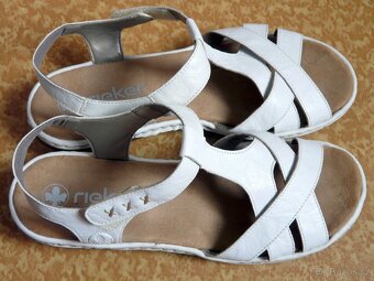 2 páry letních dámskách bot - 2