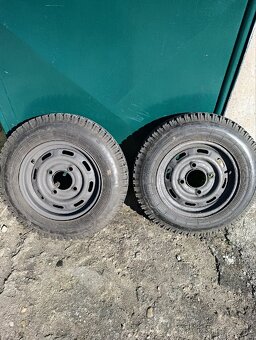 Pneu Trabant. - 2