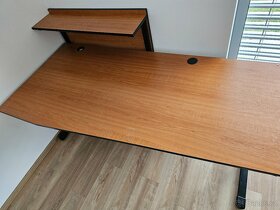 Pracovní psací stůl - 2