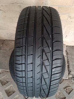Letní pneu 225/50/17 Goodyear Excelence - 2