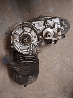 Velorex 350, motor do tříkolky - 2