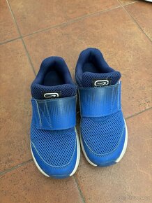 Dětské tenisky Decathlon vel. 33, vhodné i do tělocvičny - 2