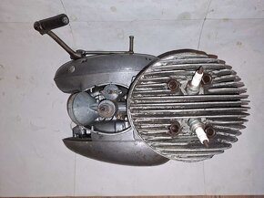 Jawa 250/553 Libeň motor - 2