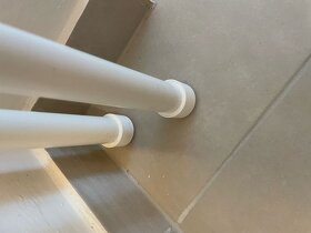 Kovové garnýže (IKEA) - 2