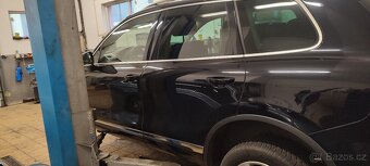 Dveře Touareg 7p cayen černá metalíza nebo bílá rok 2013 - 2