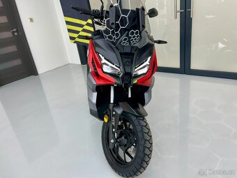 VOGE SR1 125i ADV - 2