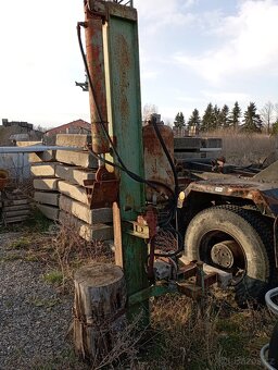 Prodám štípačku na dřevo za traktor - 2