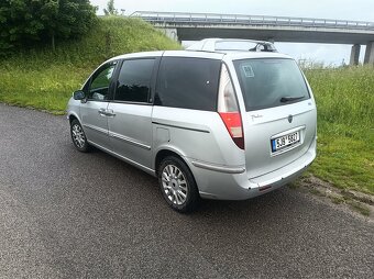 Lancia Phedra 2.2 JTD 125kW, r.v. 2008 – maximální výbava - 2