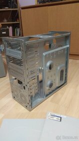 PC skříň - 2
