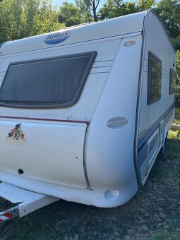 Karavan hobby de Luxe 2006+predstan 12v solary - 2