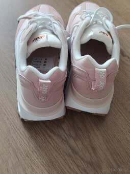 Tenisky Nike 39 - 2