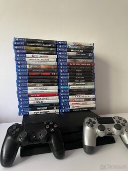 Playstation 4 PRO + 2 Ovladače + Hry - 2