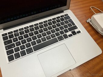 Apple MacBook Air 13” - 2