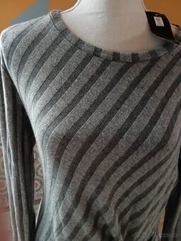 NOVÉ ŠATY PRUHOVANE ŠEDÉ ESMARA L/44 - 2