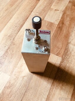 Dutinový rezonátor propust 435 MHz - 2