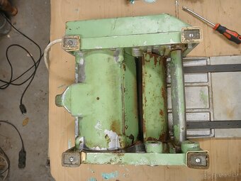 Tesařský hoblík - 2