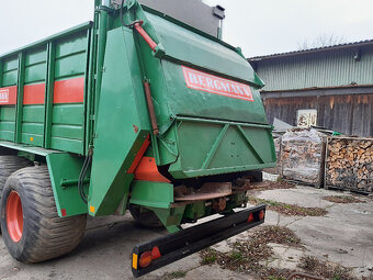 rozmetadlo hnoje - 2