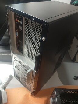 Dell Vostro sestijadrovy Intel osmé generace - 2