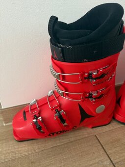 Lyžáky Atomic Redster Jr 60 vel 26- 26,5 - 2