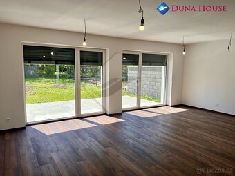 Prodej rodinného domu 4+kk, pozemek 369 m² - 2
