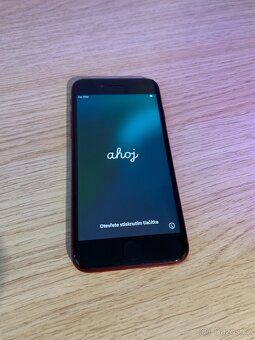 Prodám iPhone SE 2022 (3. generace), 128 GB, 5G – červený - 2