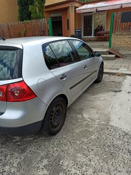 Golf 5 - 2